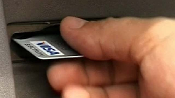 В Орловской области сельский депутат украл 120 тысяч рублей с чужой карты В Орловской области сельский депутат украл 120 тысяч рублей с чужой карты
