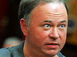 «Пятый канал» исполнил решение суда по иску Федора Телегина к Андрею Караулову