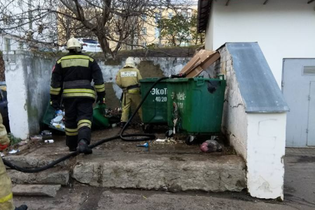 В центре Орла подожгли мусорные контейнеры «ЭкоТека» В центре Орла подожгли мусорные контейнеры «ЭкоТека»